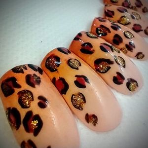 Growl Power Press Ons